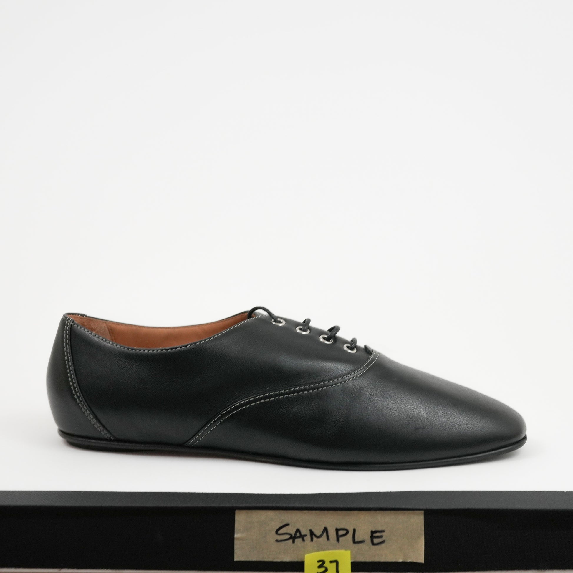 Sway Oxford Black Sample Size 37