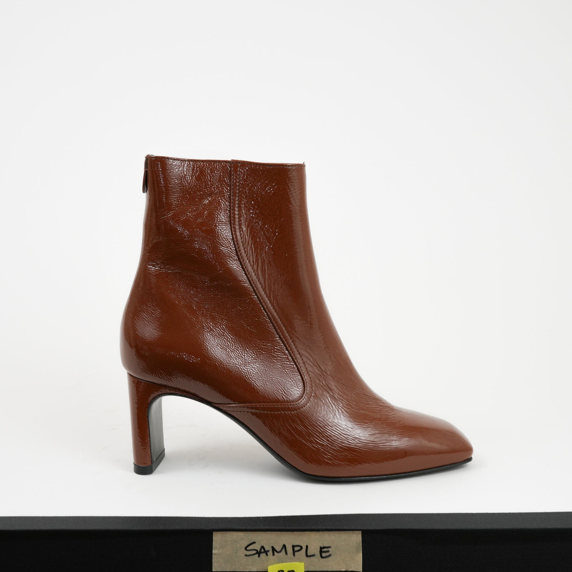 Jules Boot II Brown Patent Sample Size 37