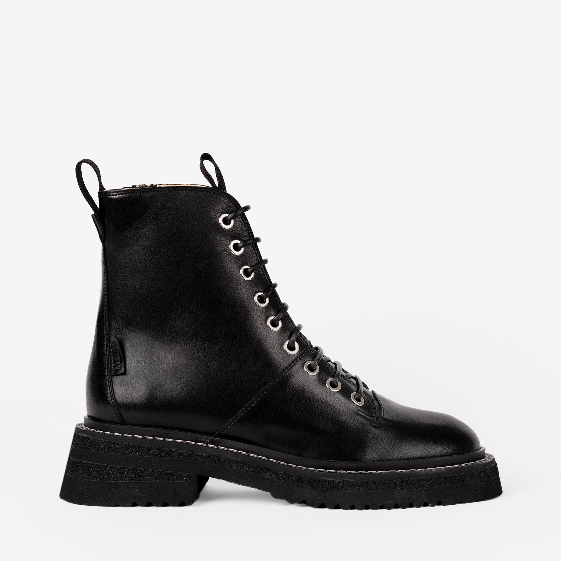 Labucq Tankie Black | Side View