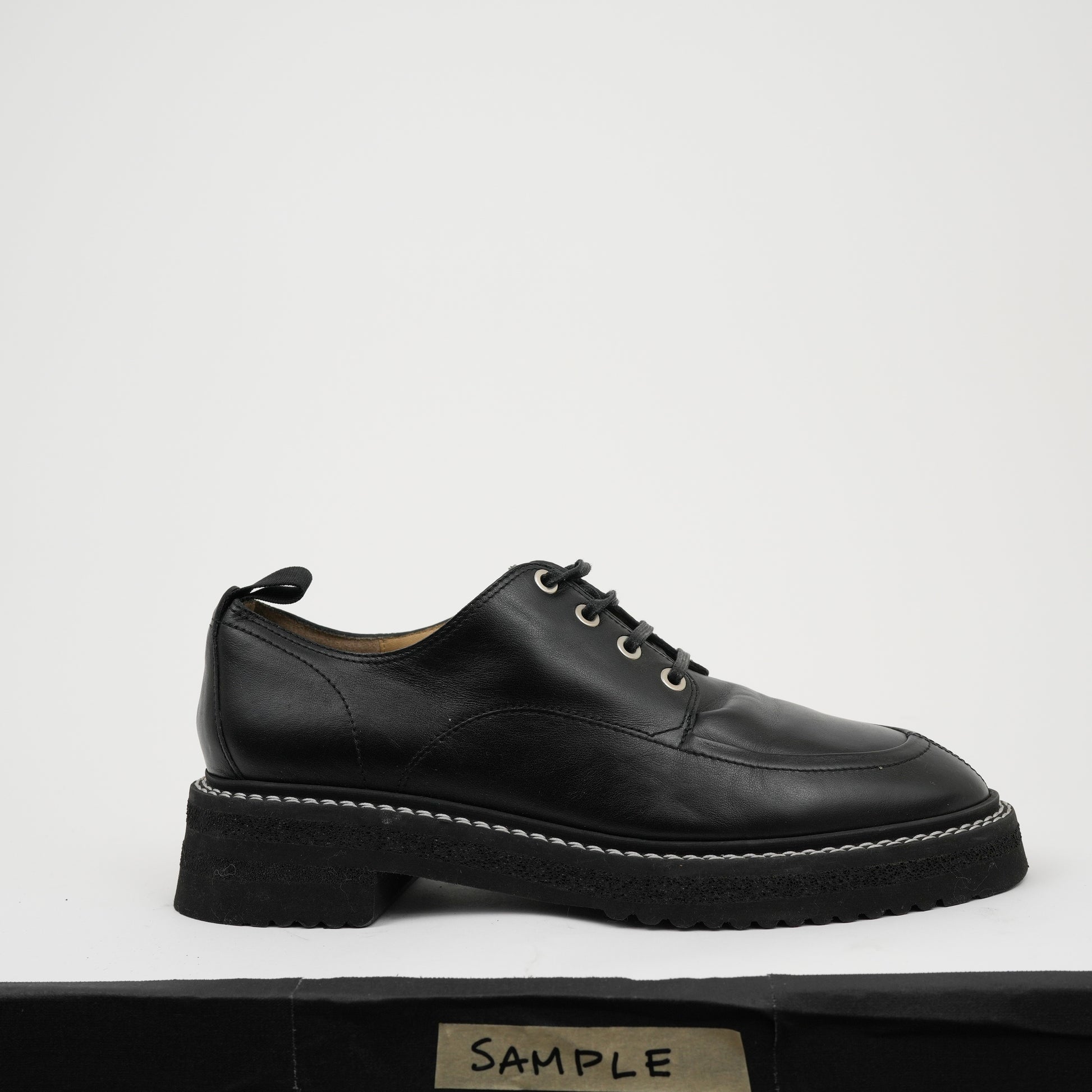 Buddy Oxford Black Sample 40