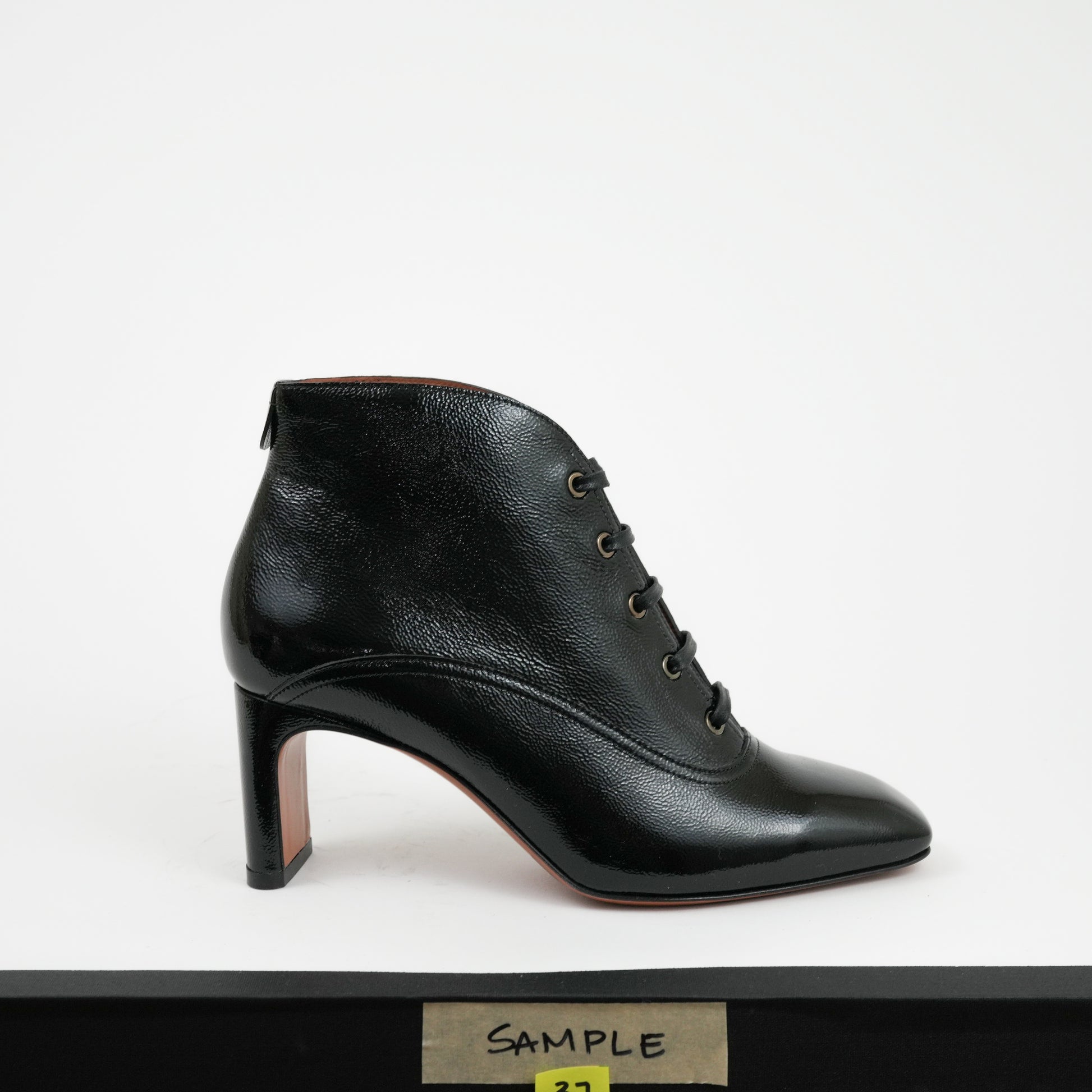 Jil Boot II Black Patent Sample Size 37
