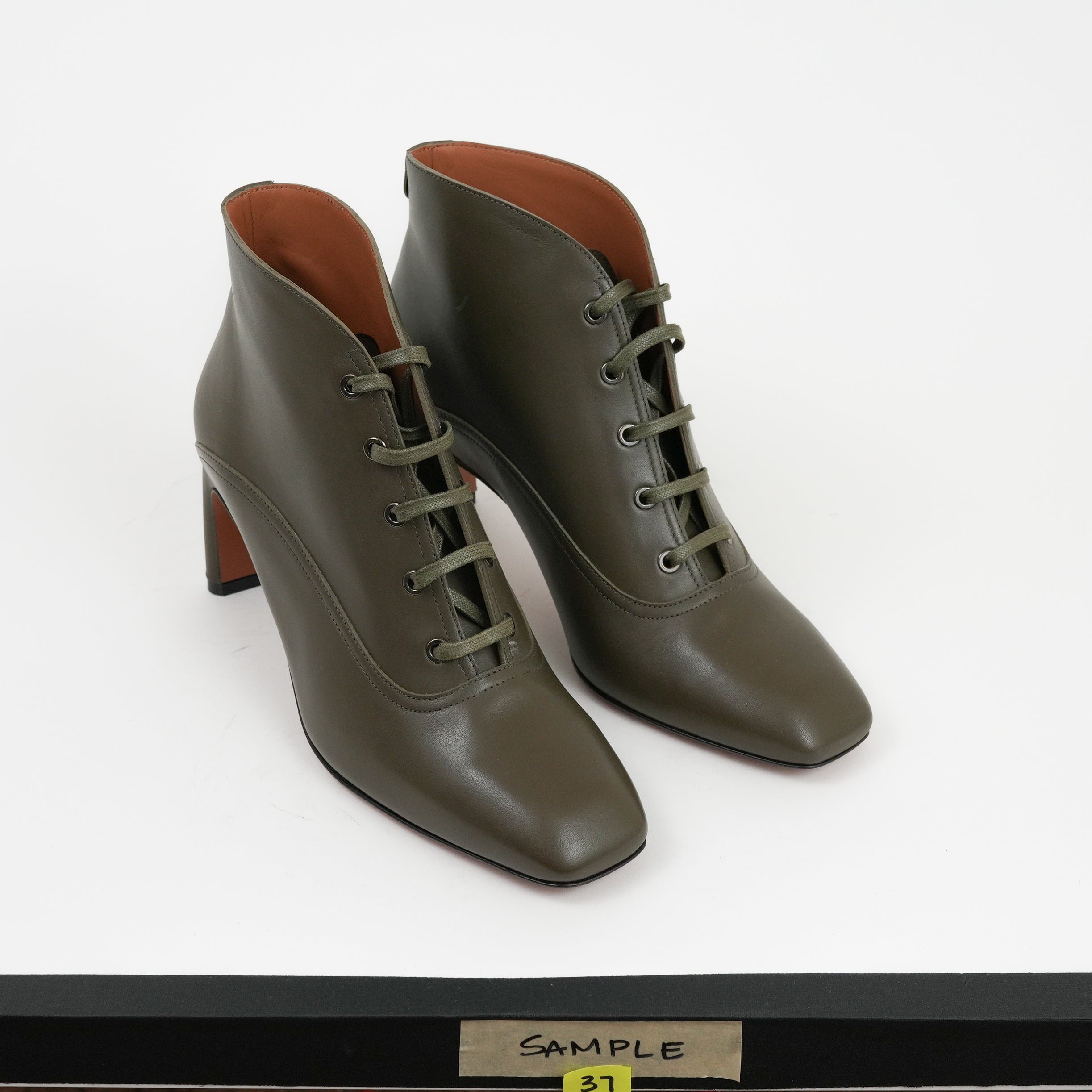 Boots and Shoes – Labucq Archive