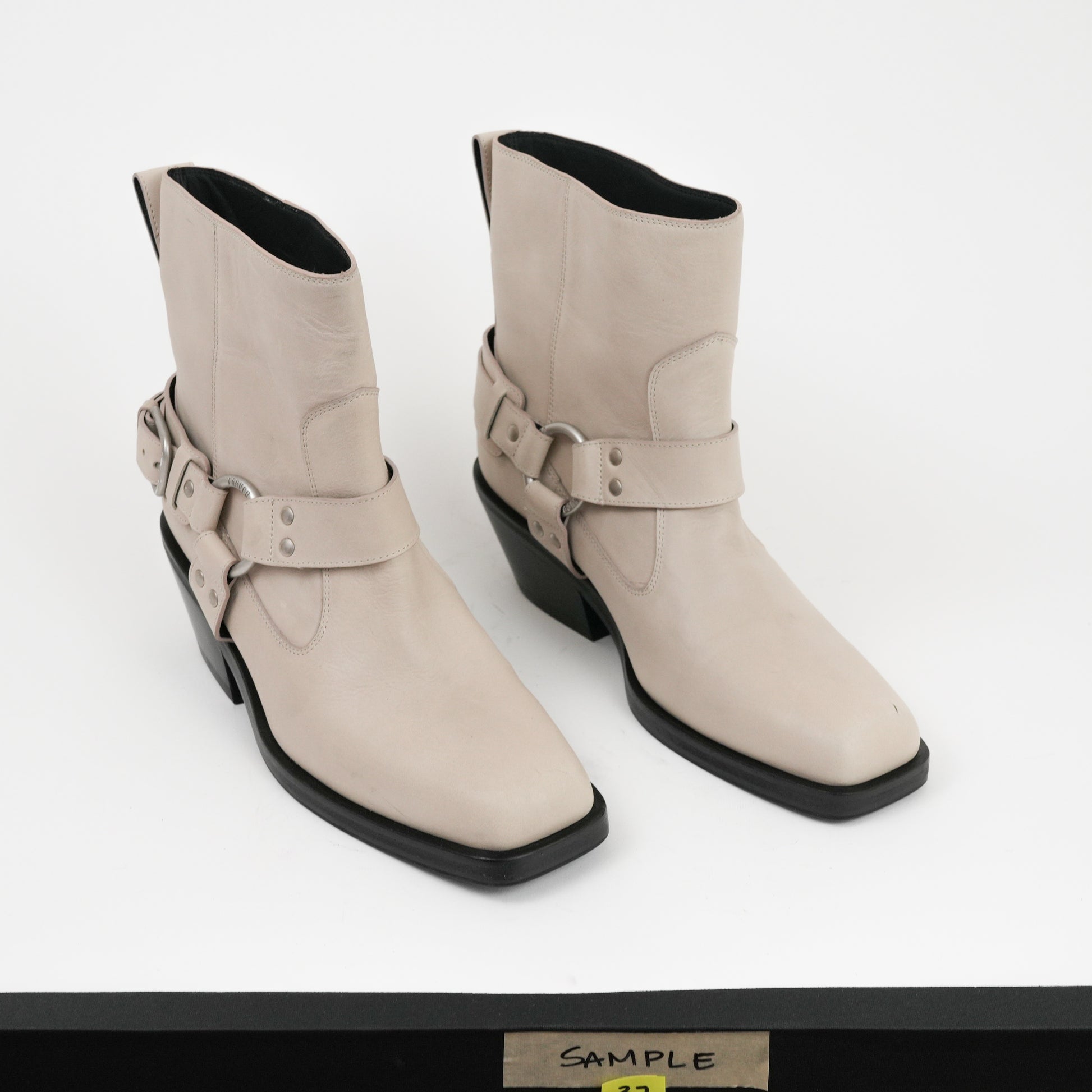 Waymore Boot Bone Sample Size 37