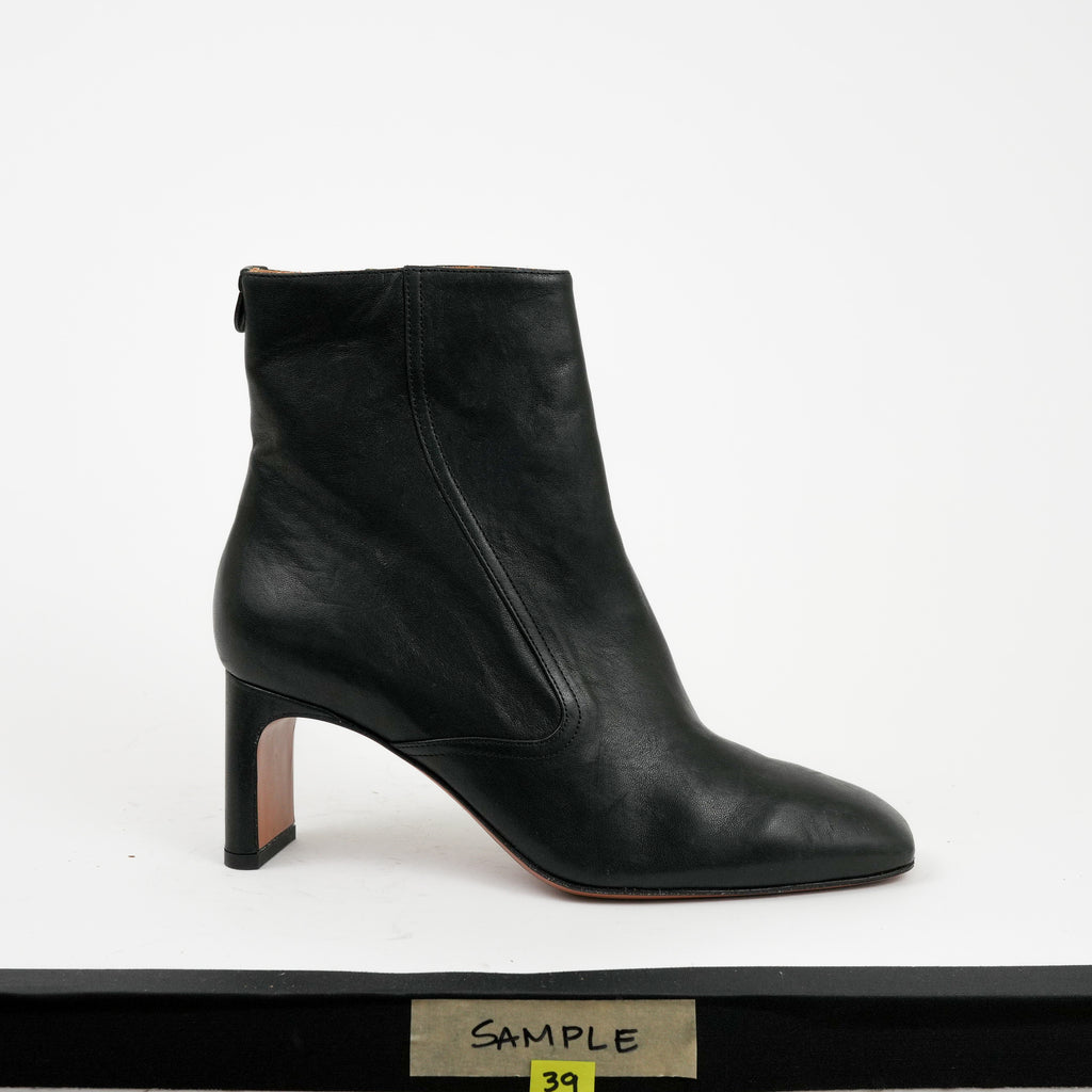 Jules Boot Black Sample 39
