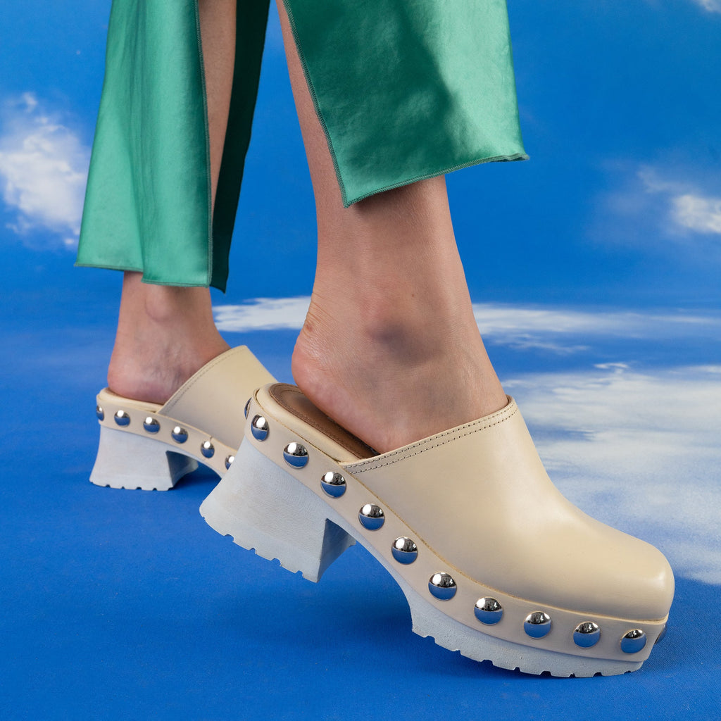 Labucq Clog Mule Cream Vachetta Leather with Silver Studs