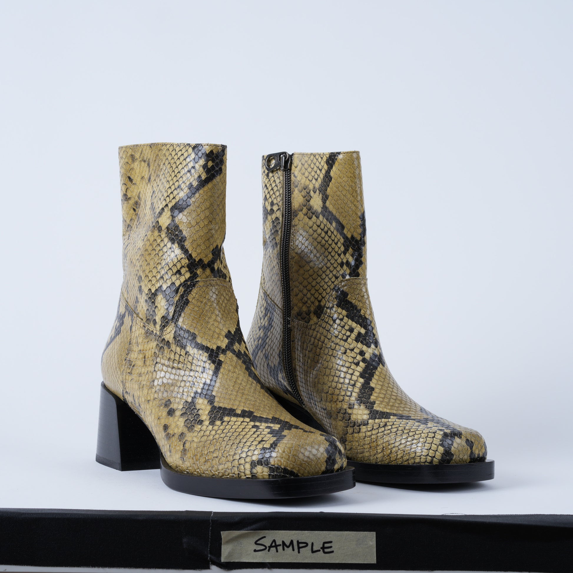 Joan Boot Salvia Python Sample 37
