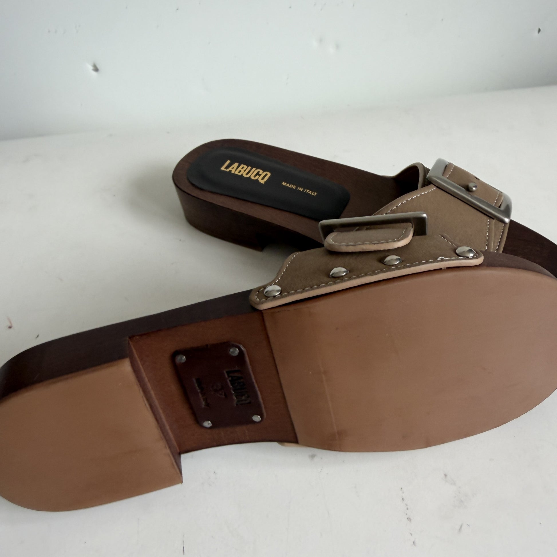 Hester Sandal Taupe Sample Size 37