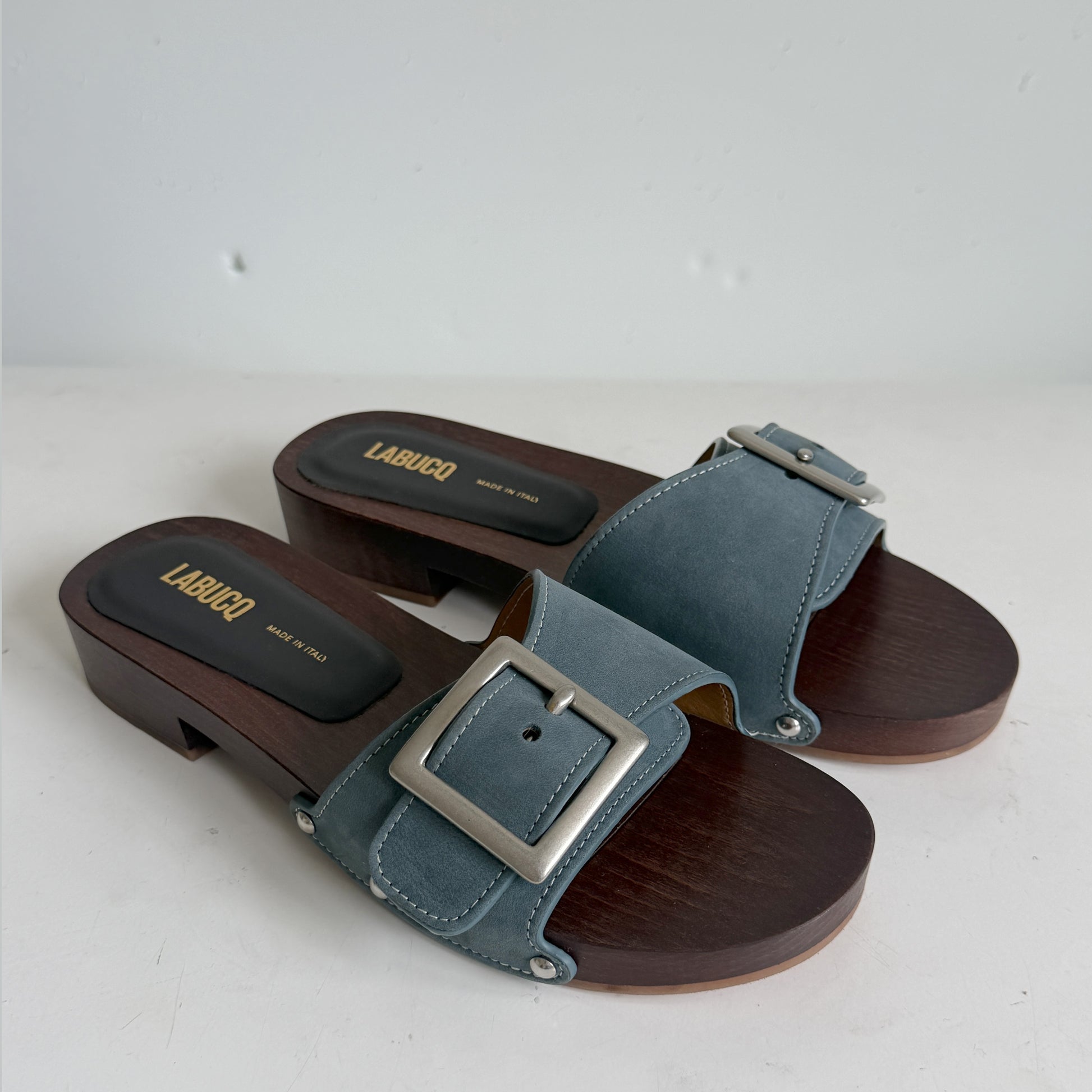Hester Sandal Juniper Sample Size 37
