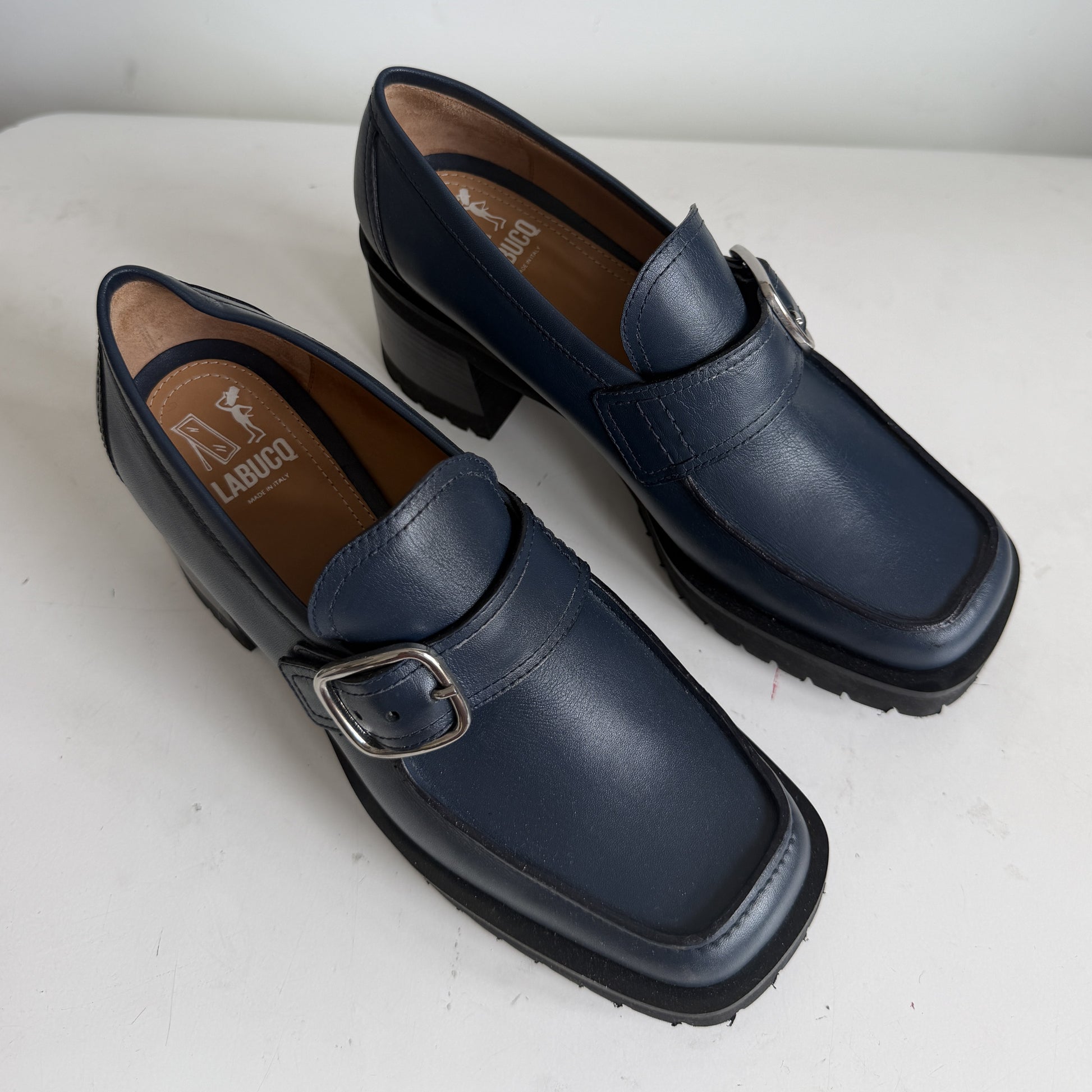 Donna Loafer Navy Sample Size 38