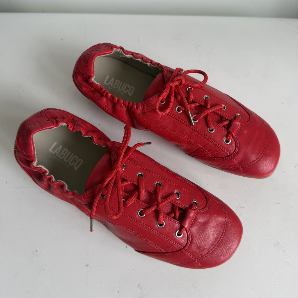 Soft Runner Red Leather Sample Size 37
