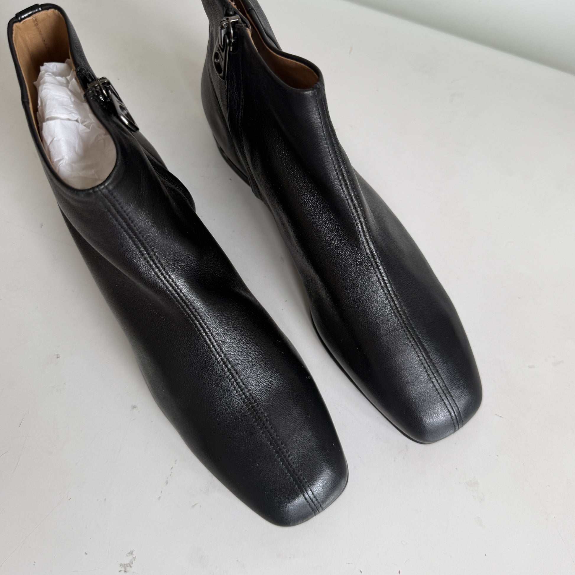 Flat Soft Ankle Boot Black Sample Size 37
