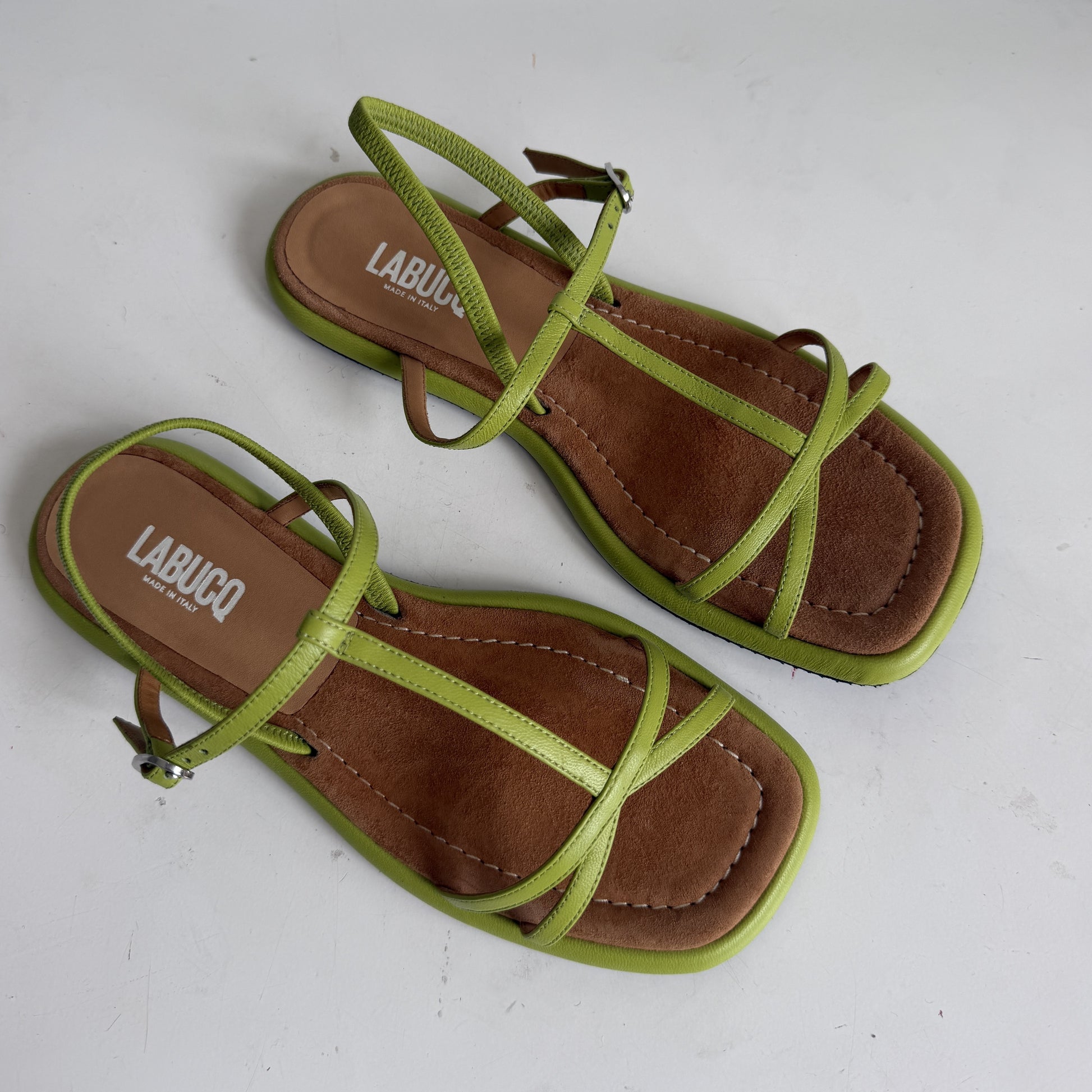 Ida Sandal Lime Sample Size 37