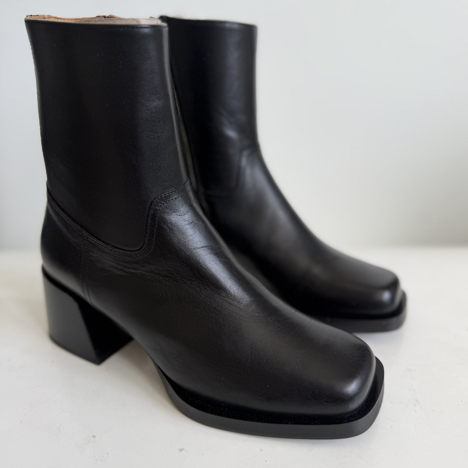 Joan Boot Black Size 39 - Like New