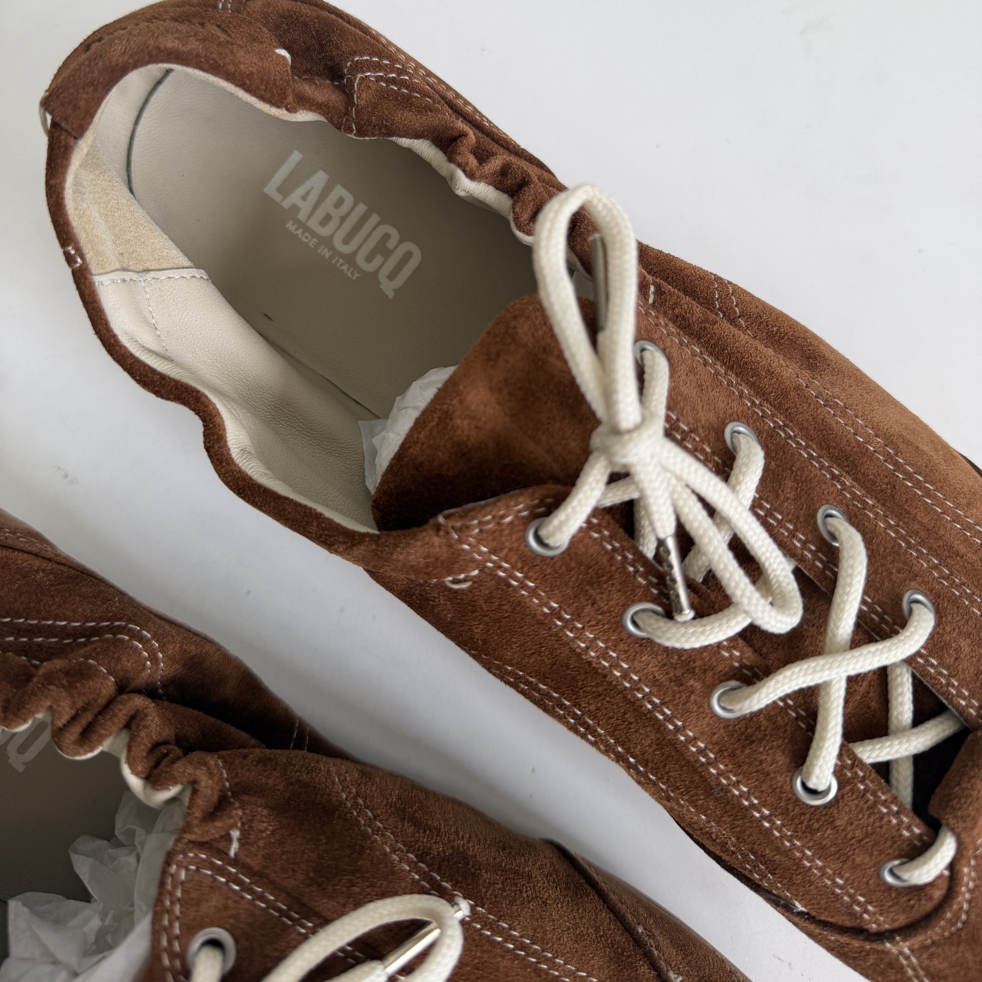 Soft Runner Tan Suede Size 42