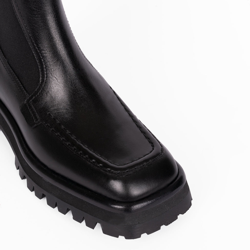 Labucq Irving Boot Black | Detail View