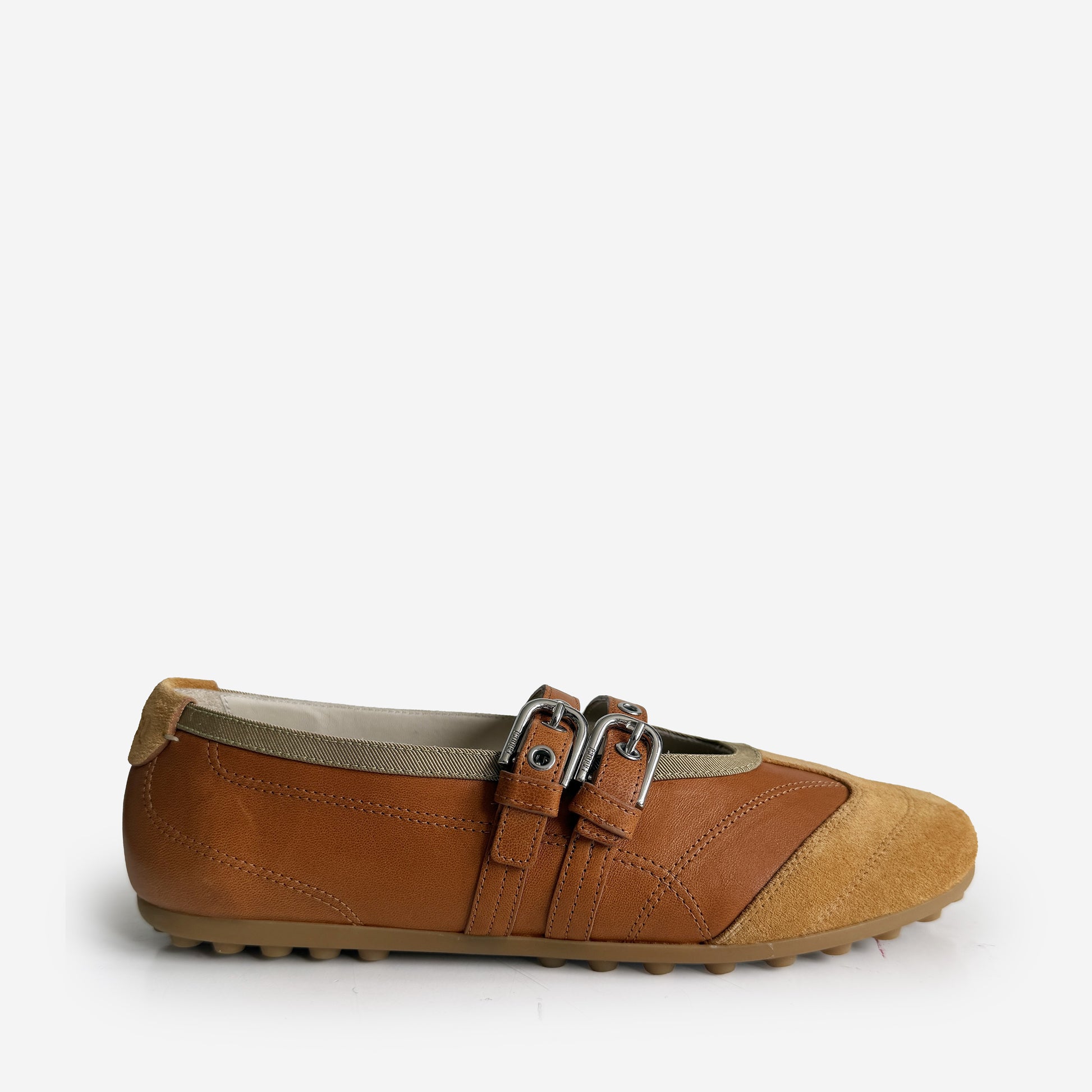 Studio Maryjane Tan Sample Size 37