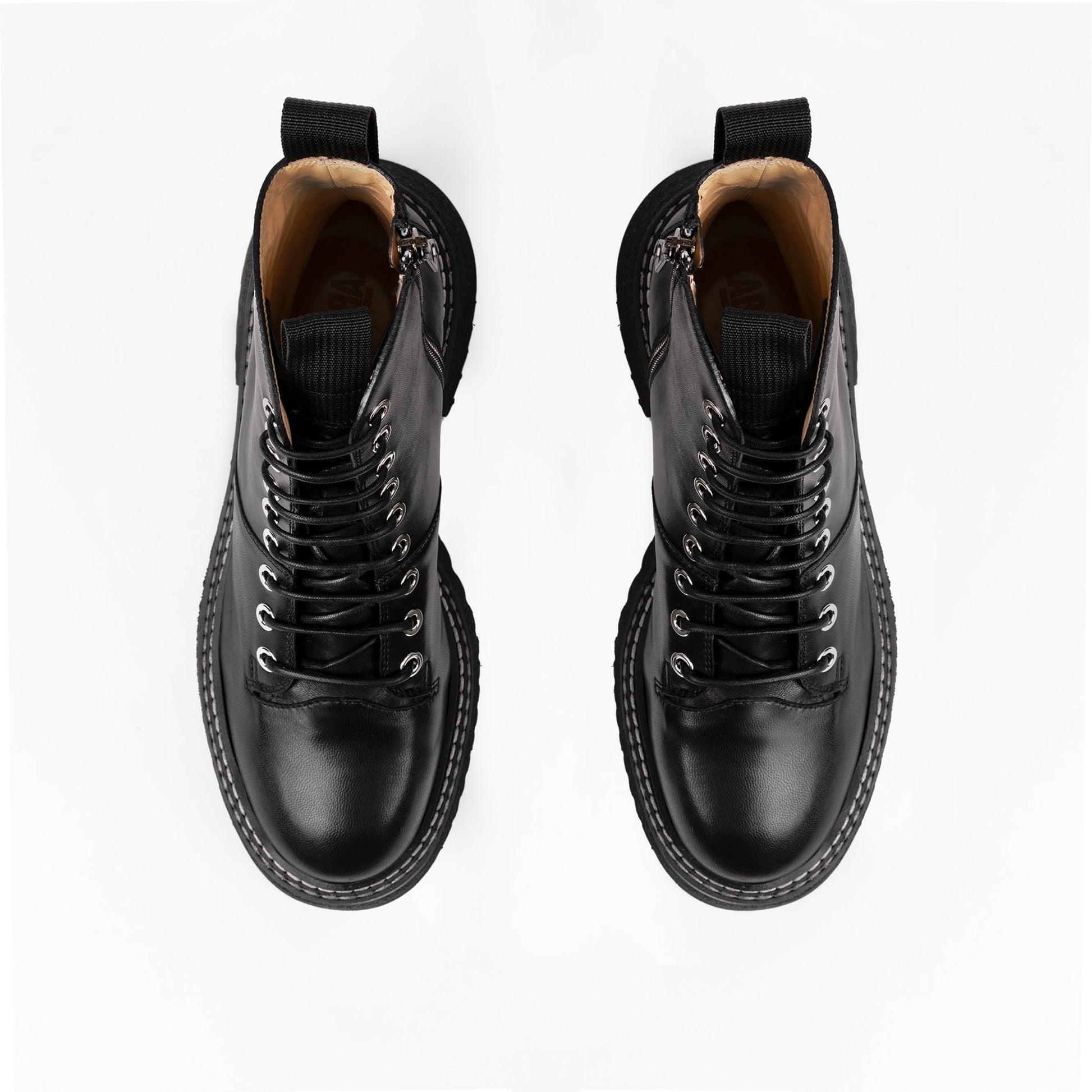 Labucq Tankie Black | Top View